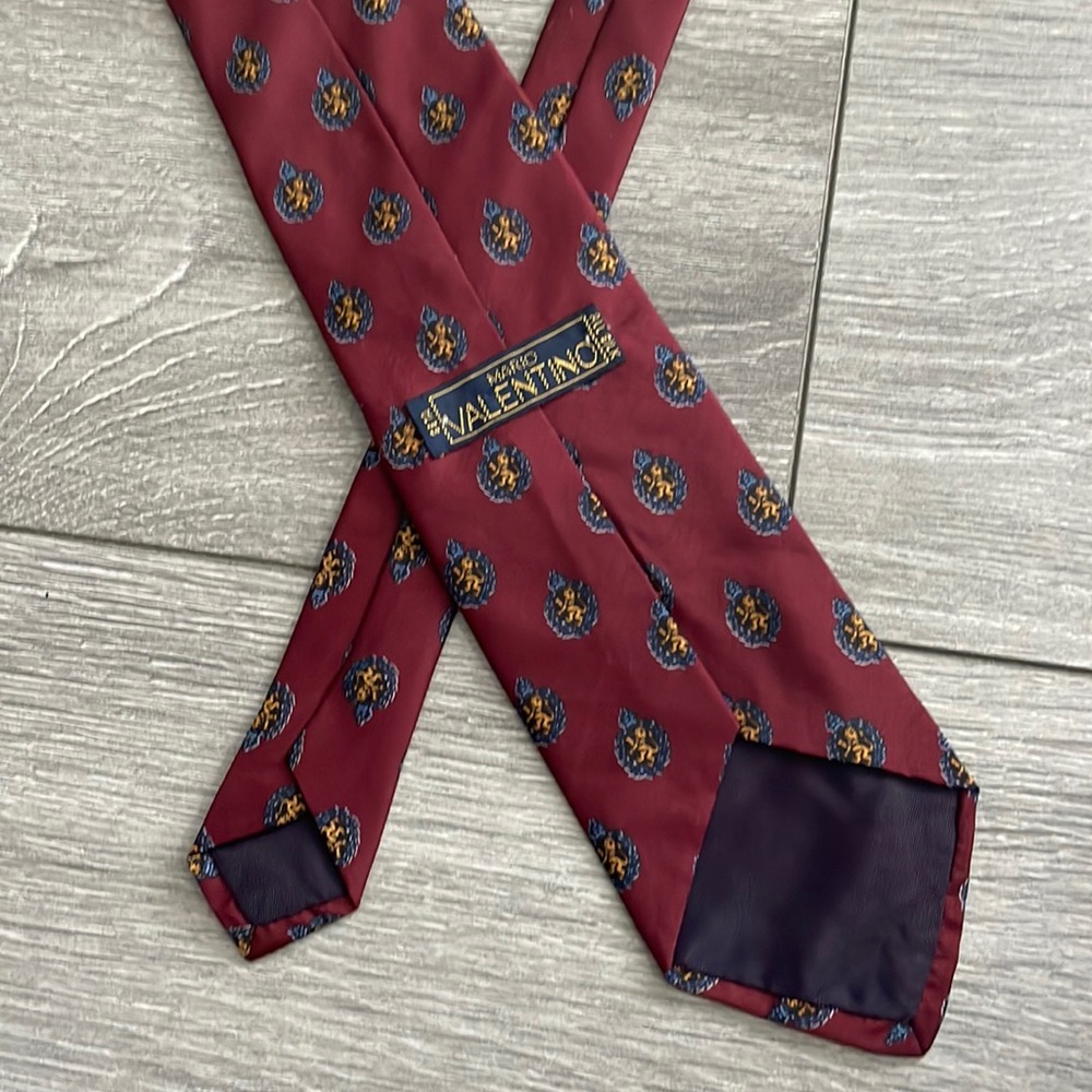 Authentic Vintage Valentino mens Neck tie